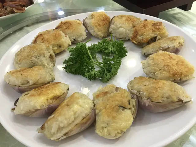 貴妃䂜蜆肉蛋醬焗飯