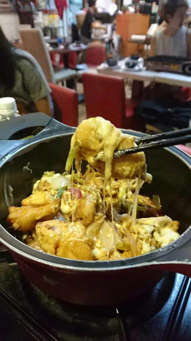 芝士雞煲