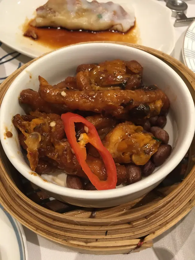 雖然冇咁多汁但底下有好多花生