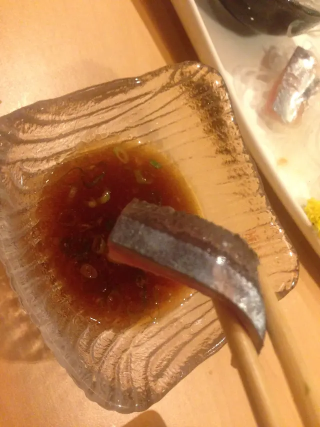 秋刀魚刺身