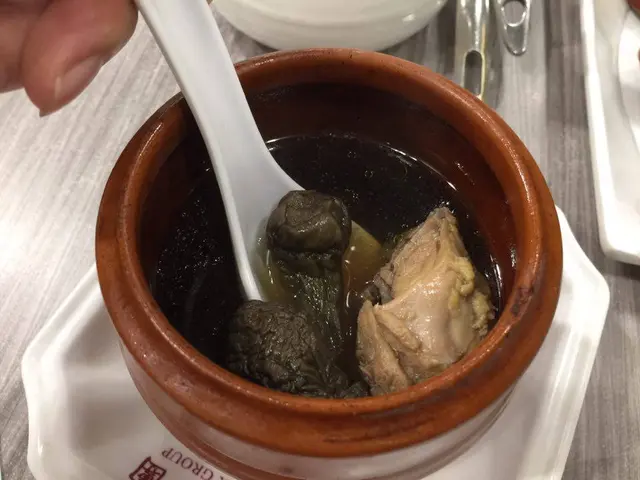 姬崧茸燉螺肉