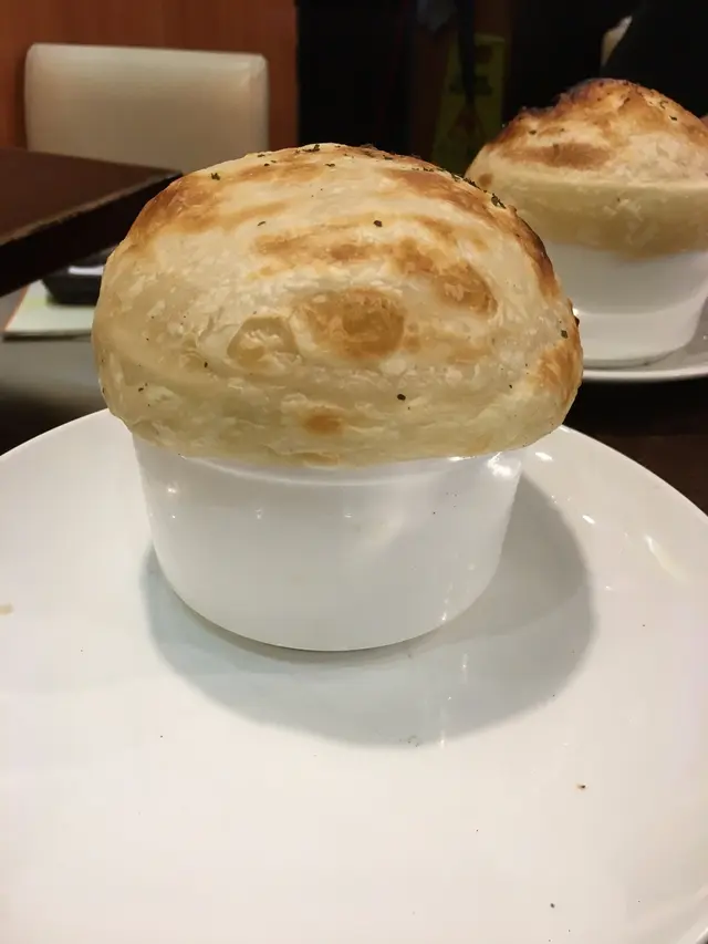 酥皮海鮮周打湯