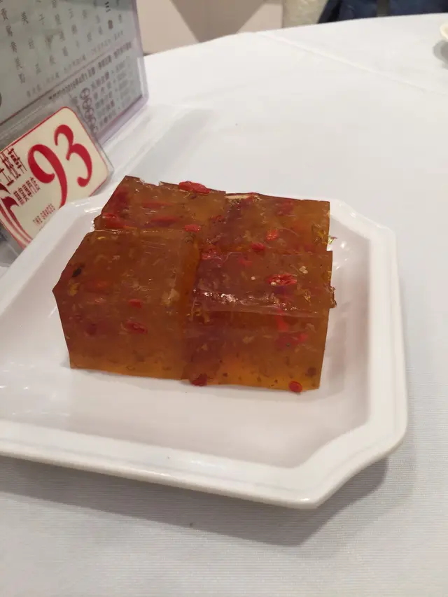 一粒粒的杞籽，數量十分多，整體感覺十分清甜