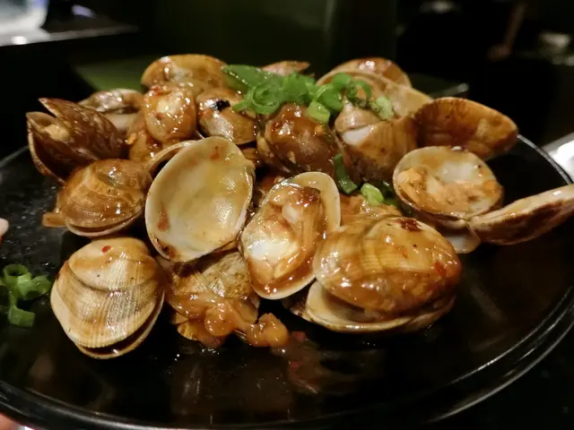 味道很美味,但有點不夠熱,再熱一點會更美味