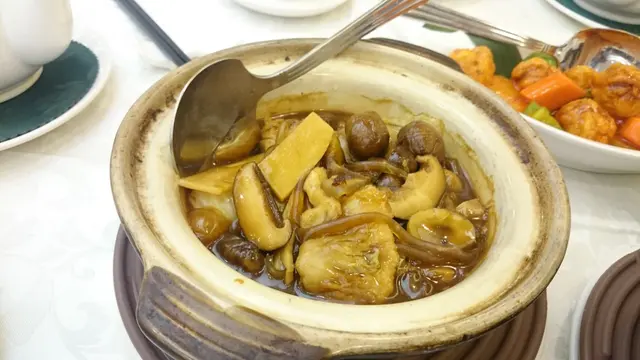 猴頭菇津白甘粟煲