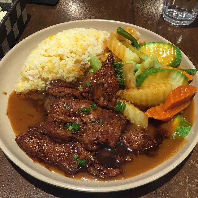 豬軟骨咖喱飯