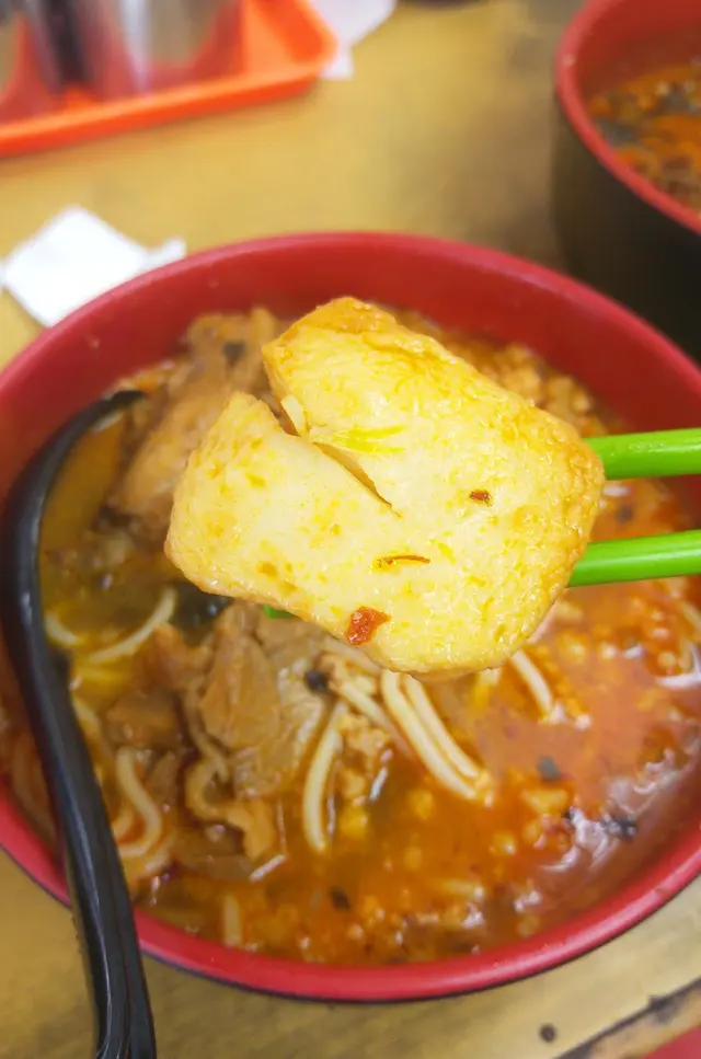 同樣在湯汁帶動下, 吸收了酸辣精華而變得惹味