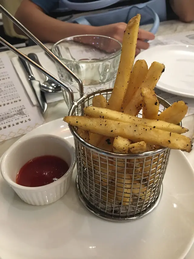 黑松露份量少，唔夠味  