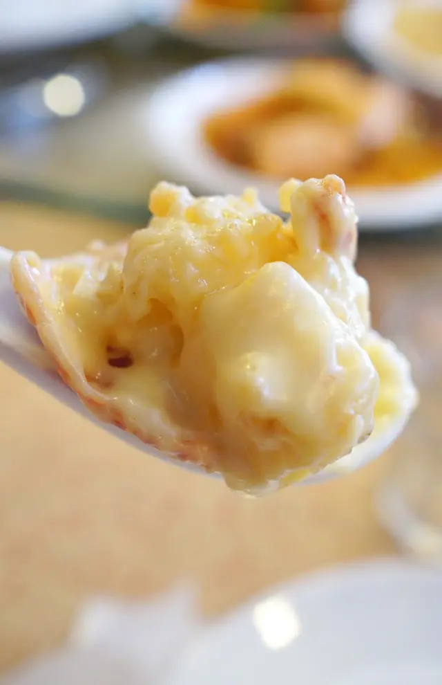 芝士焗龍蝦伊麵底