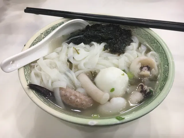 大大碗都係四十蚊一碗