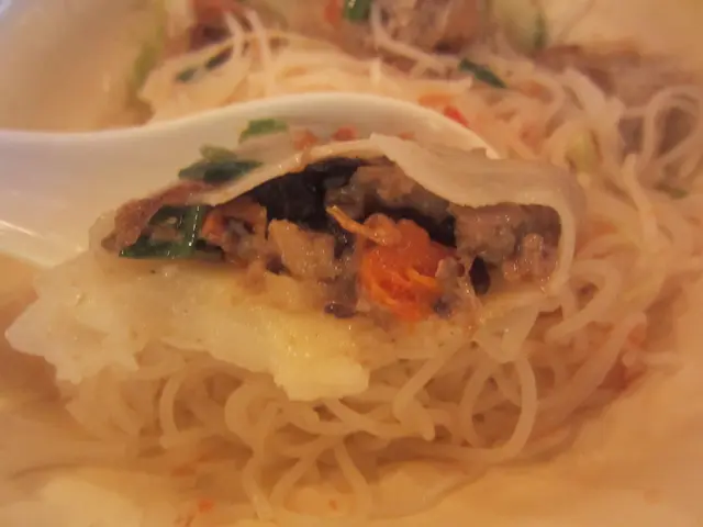 食o緊o既越式蒸粉包