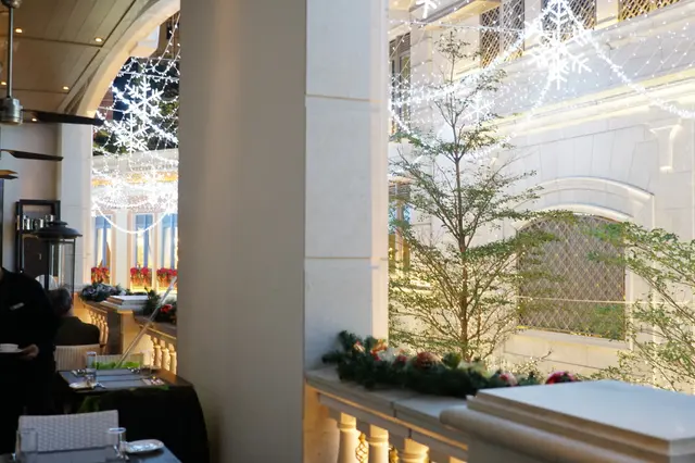 還有露台上那醉人的街景