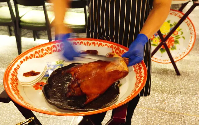 京城即燒片皮鴨