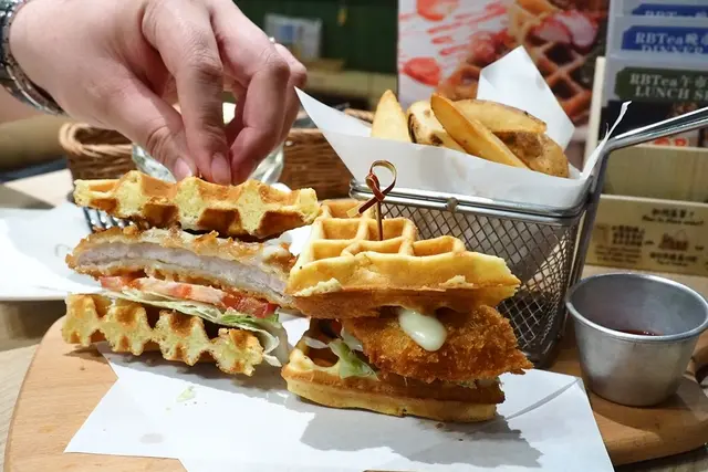 厚切吉列豬扒鬆餅