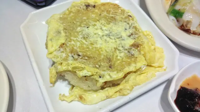 主要係有蛋包住個糯米雞