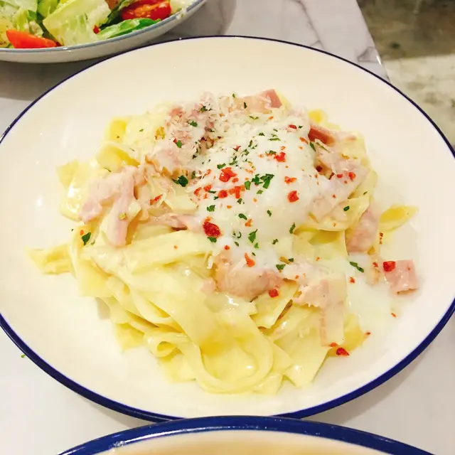 温泉蛋煙肉蛋汁意粉