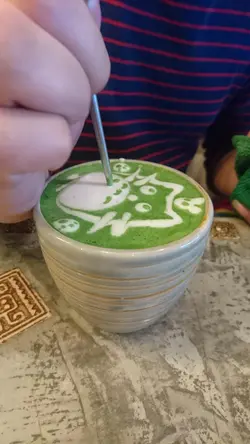 再詢問店員加上不同的拉花呢！