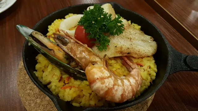 西班牙海鮮炒飯