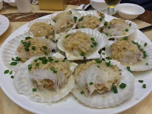 金銀蒜粉絲蒸元貝