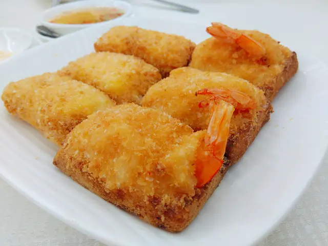 懷舊蝦多士及大良炸鮮奶