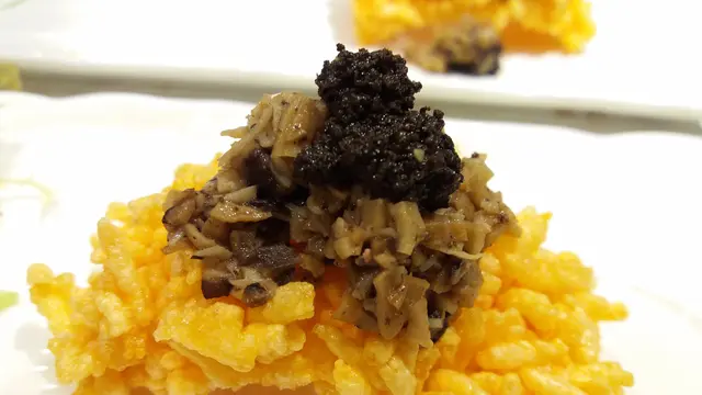 香煎日本元貝拼鵝肝醬窩粑