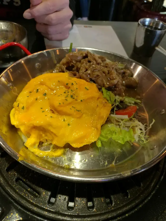 牛肉好大片 蛋十分深色 感覺好抵食