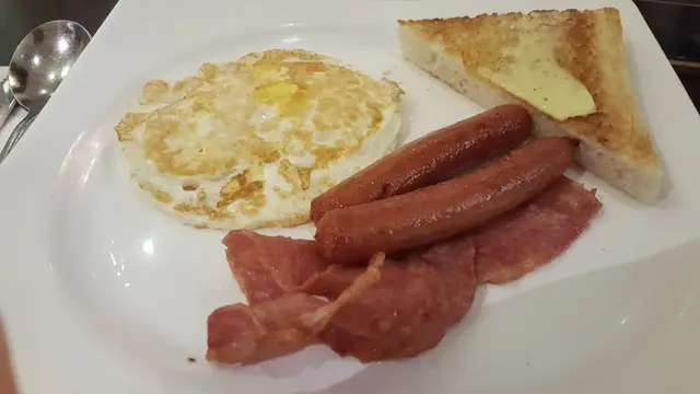 Simple breakfast, fair price, normal quality