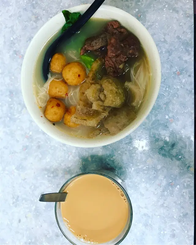 辣魚蛋豬皮牛腩米粉