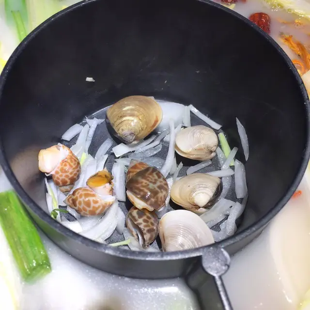 火焰清酒煮蜆螺