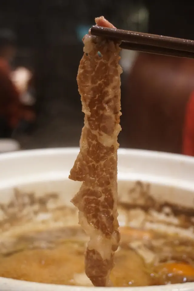 牛小排嫩而無筋，牛香不俗，油花亦不少