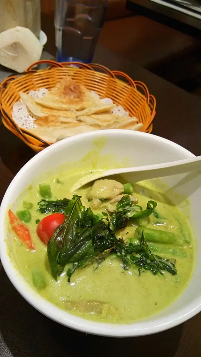 椰汁青咖哩雞 , 薄餅