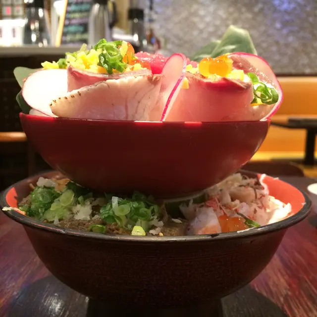 薔薇二段丼