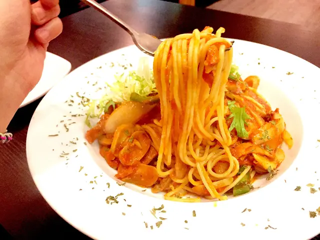 西班牙茄汁磨菇煙肉意粉