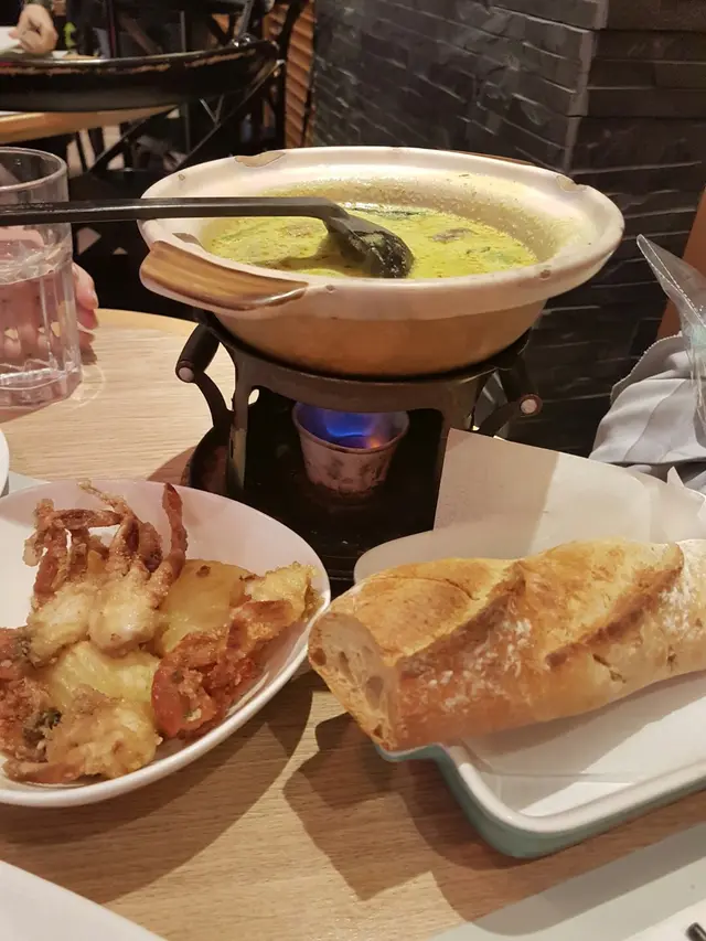 青咖哩軟殼蟹煲