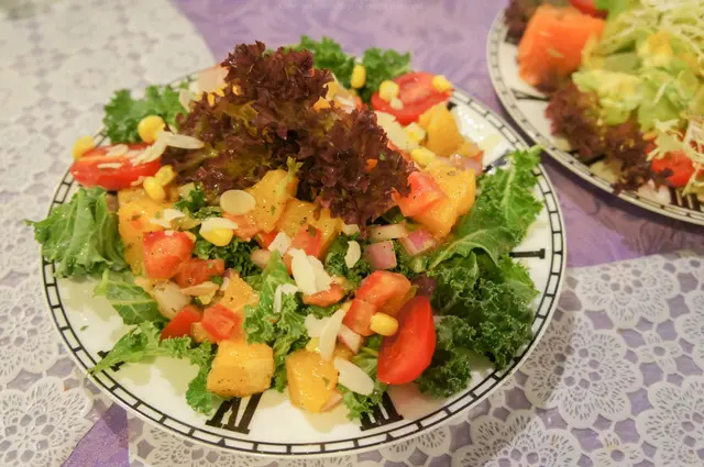 Follow the Rabbit - 跟著白兔先生