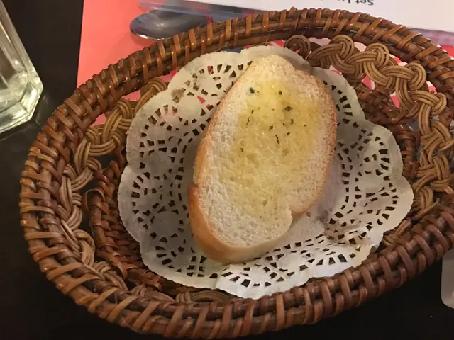Complimentary garlic bread