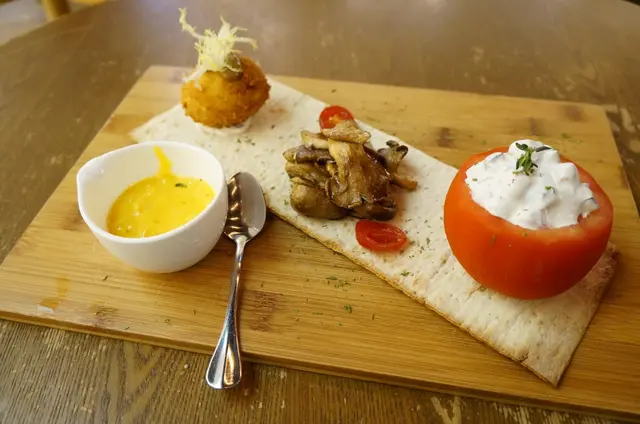 西班牙特式頭盤