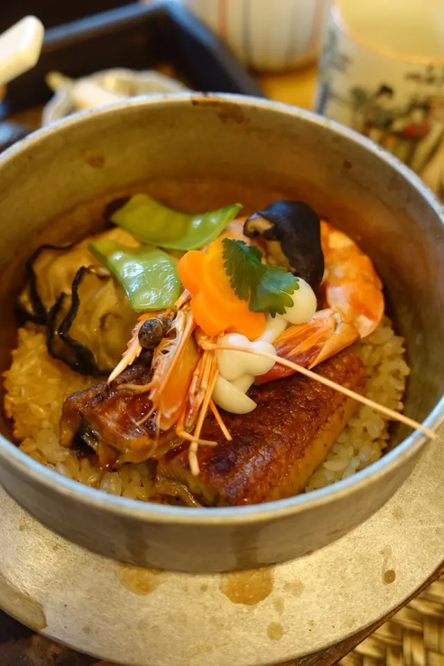 海蝦、鰻魚、牡蠣、冬菇、白本菇、三葉