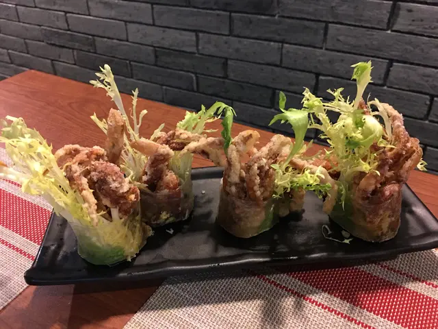 軟殼蟹牛油果卷