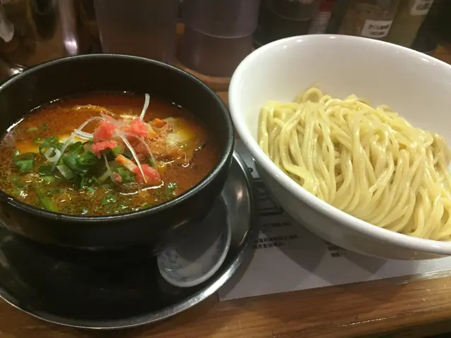 蝦味濃郁，略嫌多油