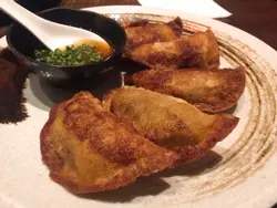 香炸牛餃子