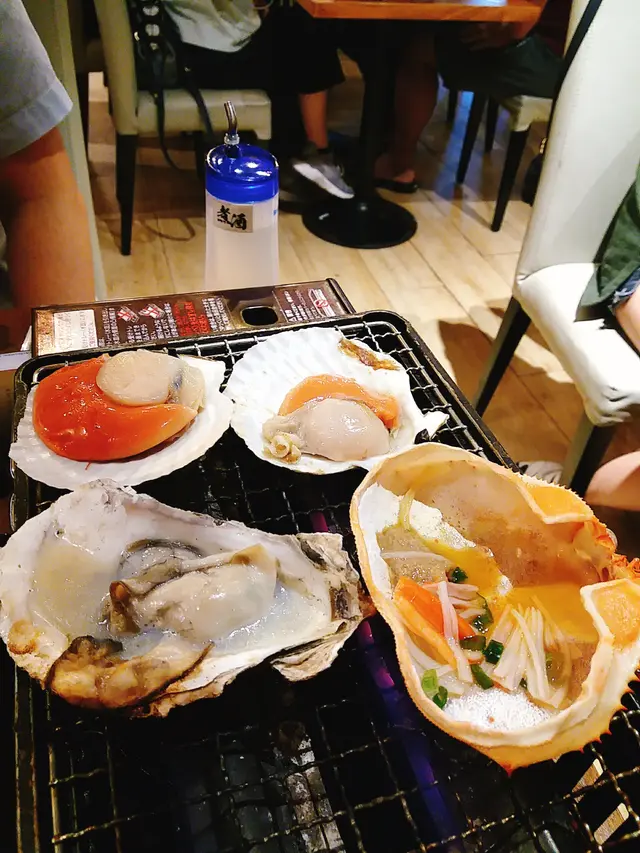 磯燒珍寶蠔、扇貝、甲羅燒