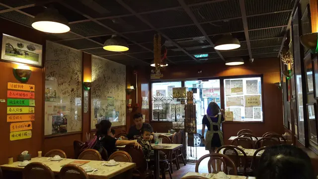 環境簡約微暗,都好舒適