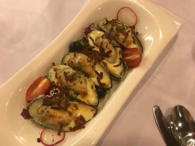 芝士煙肉焗半殼青口