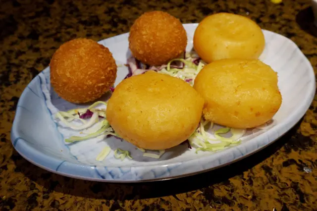 御品榴槤炸彈、芝士年糕