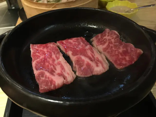 不用額外加油，用和牛本身的油脂去燒，🔥
原汁原味，牛味濃郁！