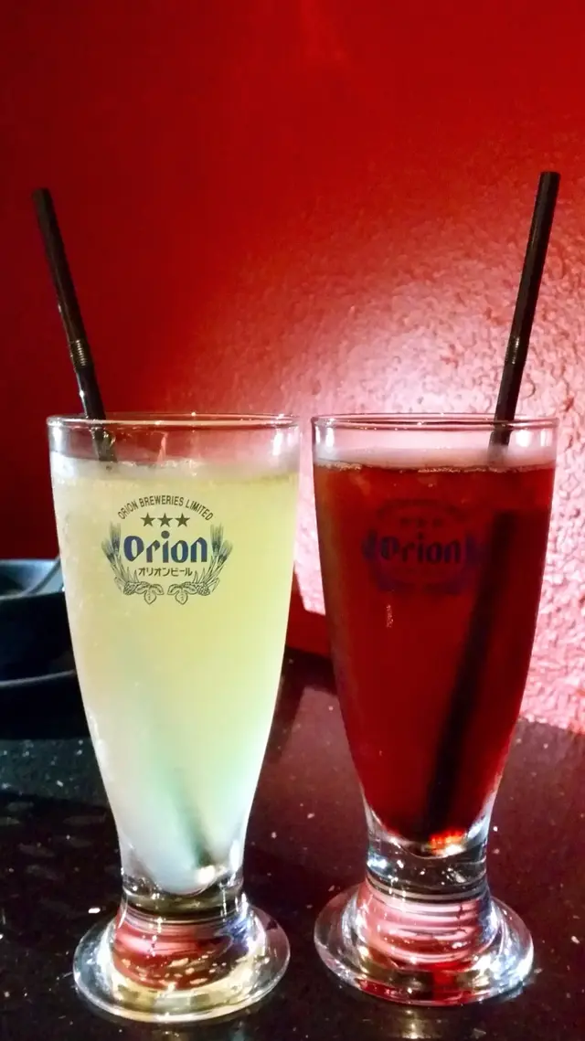 洛神花蜜茶味道有啲似酸梅湯 酸酸甜甜 洛神花養陰美顏 係女士恩物
青檸梳打蜜酸度十足 開胃又解渴