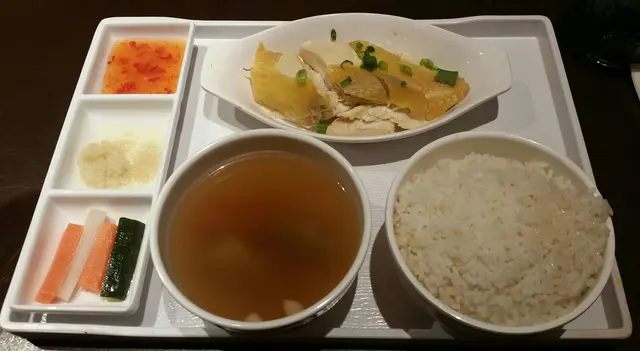 海南雞套餐 (唔包飲品)