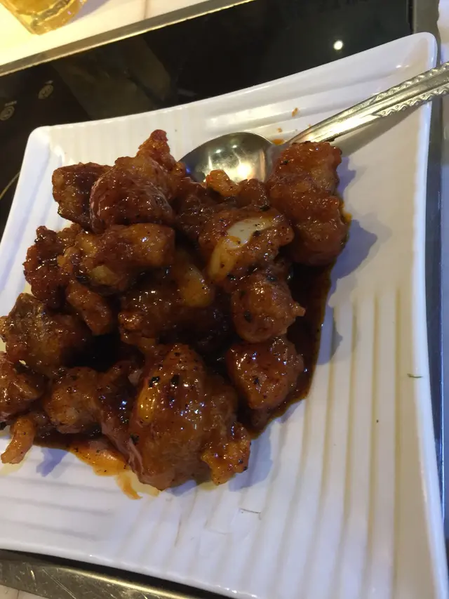 用話梅製成的芡,酸上帶點甜,話梅骨非常香稔軟嫩和鬆綿,這樣配撘令人非常開胃