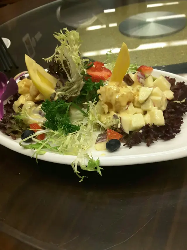 香芒沙律大蝦球